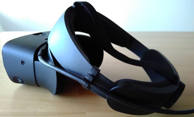Screenshot: Das Oculus Rift S Headset von der Seite